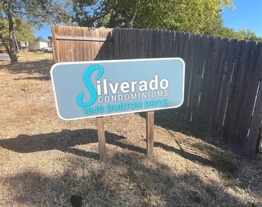 1840 Burton Dr - Photo Thumbnail 15