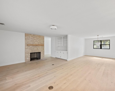 302 Westlake Dr - Photo Thumbnail 7
