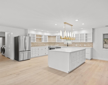 302 Westlake Dr - Photo Thumbnail 11
