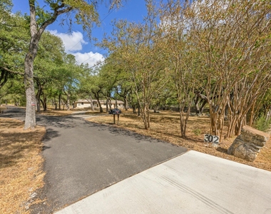 302 Westlake Dr - Photo Thumbnail 1