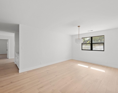 302 Westlake Dr - Photo Thumbnail 9