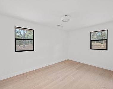 302 Westlake Dr - Photo Thumbnail 32