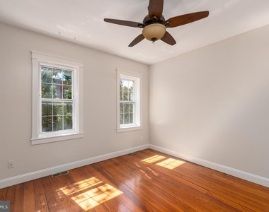 2224 Bank Street - Photo Thumbnail 8