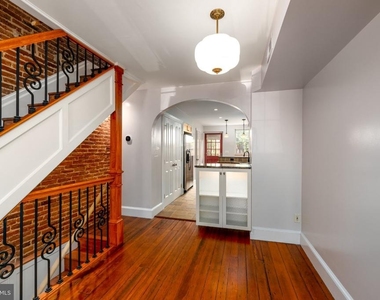 2224 Bank Street - Photo Thumbnail 2