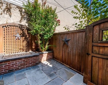 2224 Bank Street - Photo Thumbnail 6