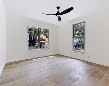1201 Loma Dr - Photo Thumbnail 23