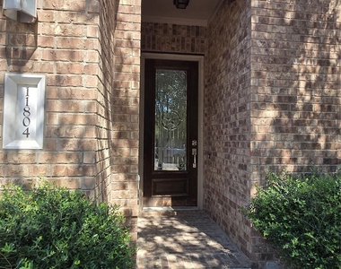 11804 Quintana Cv - Photo Thumbnail 1