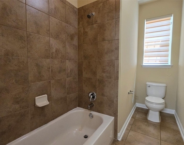 11804 Quintana Cv - Photo Thumbnail 20