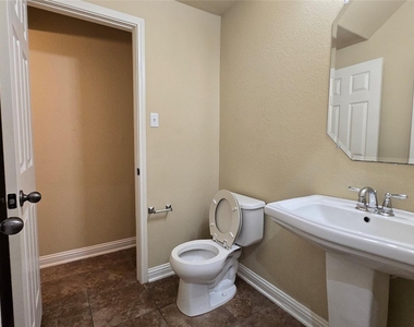 11804 Quintana Cv - Photo Thumbnail 11