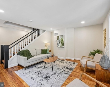 5714 Rusk Avenue - Photo Thumbnail 3