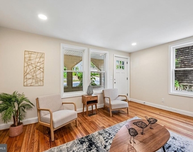 5714 Rusk Avenue - Photo Thumbnail 4