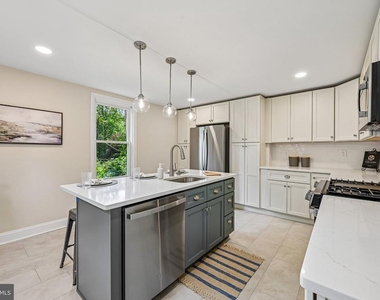 5714 Rusk Avenue - Photo Thumbnail 7