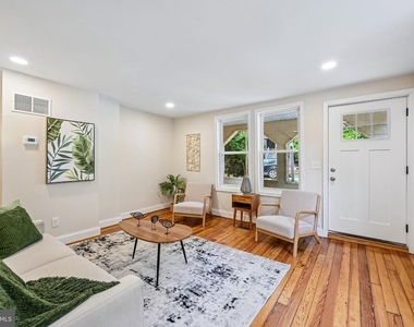 5714 Rusk Avenue - Photo Thumbnail 2