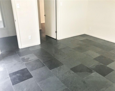 741 E Oltorf St - Photo Thumbnail 11