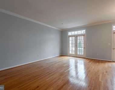 226 Wintergull Lane - Photo Thumbnail 16