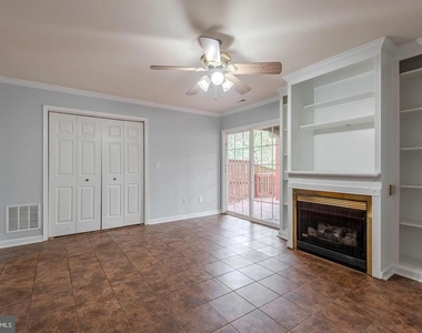 226 Wintergull Lane - Photo Thumbnail 5