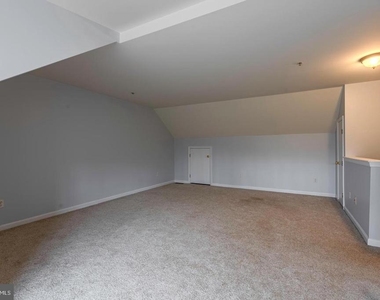 226 Wintergull Lane - Photo Thumbnail 31