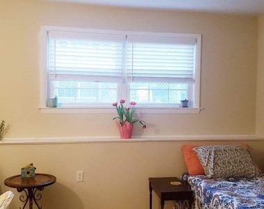 580 Knollwood Road - Photo Thumbnail 4