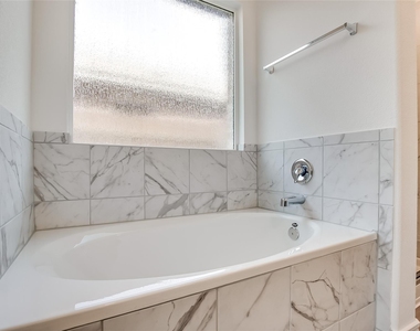 232 Canley Loop - Photo Thumbnail 15