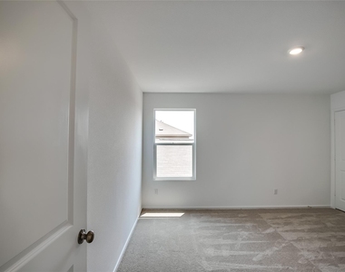 232 Canley Loop - Photo Thumbnail 18