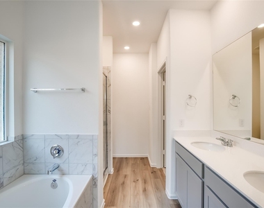 232 Canley Loop - Photo Thumbnail 14