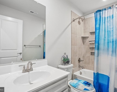 158 Woodgate Circle - Photo Thumbnail 9