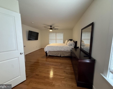 622 Cypress Lane - Photo Thumbnail 5