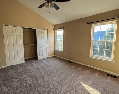 8646 Willow Leaf Lane - Photo Thumbnail 20