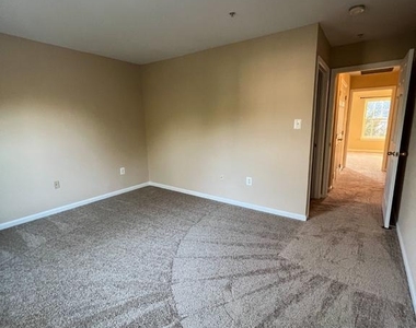 8646 Willow Leaf Lane - Photo Thumbnail 13