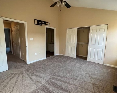 8646 Willow Leaf Lane - Photo Thumbnail 21