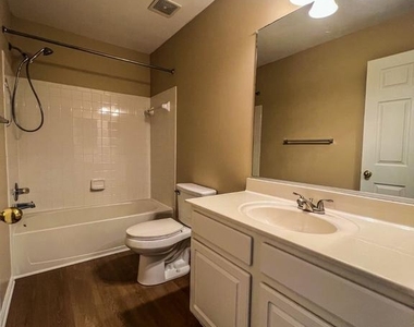 8646 Willow Leaf Lane - Photo Thumbnail 15