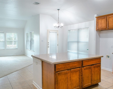 7709 Black Mountain Dr - Photo Thumbnail 6