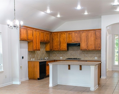 7709 Black Mountain Dr - Photo Thumbnail 4