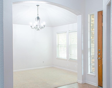 7709 Black Mountain Dr - Photo Thumbnail 2