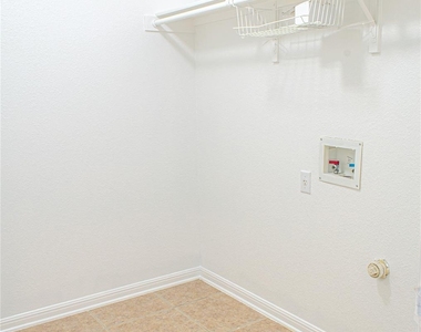 7709 Black Mountain Dr - Photo Thumbnail 28