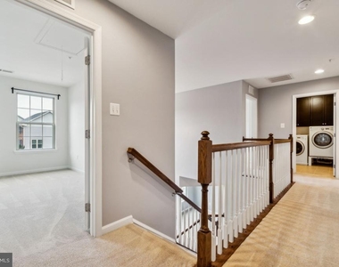 7578 Arundel Woods Drive - Photo Thumbnail 6