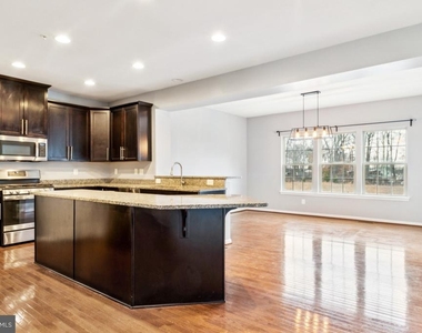 7578 Arundel Woods Drive - Photo Thumbnail 2