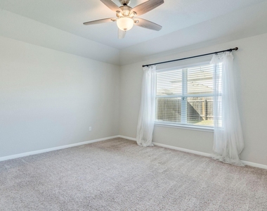 392 Blue Sage Dr - Photo Thumbnail 9