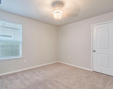 392 Blue Sage Dr - Photo Thumbnail 15