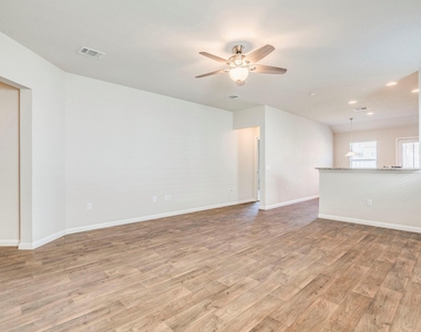 392 Blue Sage Dr - Photo Thumbnail 3