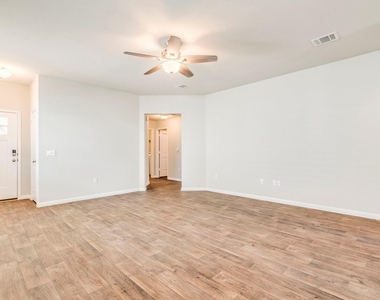 392 Blue Sage Dr - Photo Thumbnail 5