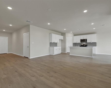 160 Davis Mountain Cv - Photo Thumbnail 2