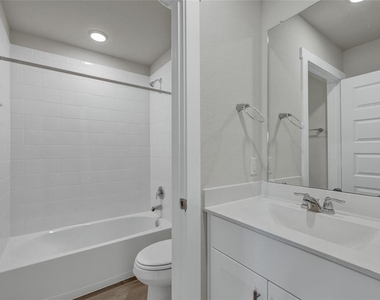 160 Davis Mountain Cv - Photo Thumbnail 11