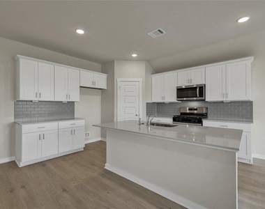 160 Davis Mountain Cv - Photo Thumbnail 5