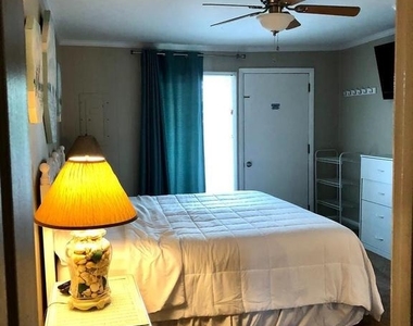 30138 Cedar Shores Road - Photo Thumbnail 17