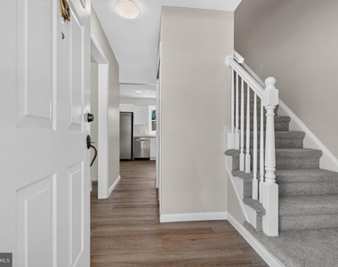 5 Firethorn Court - Photo Thumbnail 4