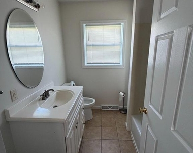 200 Brylgon Avenue - Photo Thumbnail 9