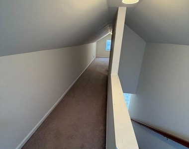 200 Brylgon Avenue - Photo Thumbnail 12