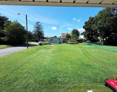 200 Brylgon Avenue - Photo Thumbnail 3