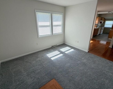 200 Brylgon Avenue - Photo Thumbnail 8
